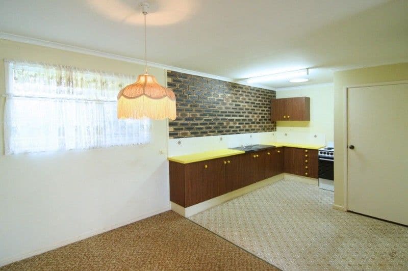 6 Cossart Street, CENTENARY HEIGHTS QLD 4350, Centenary Heights - Thumbnail 2