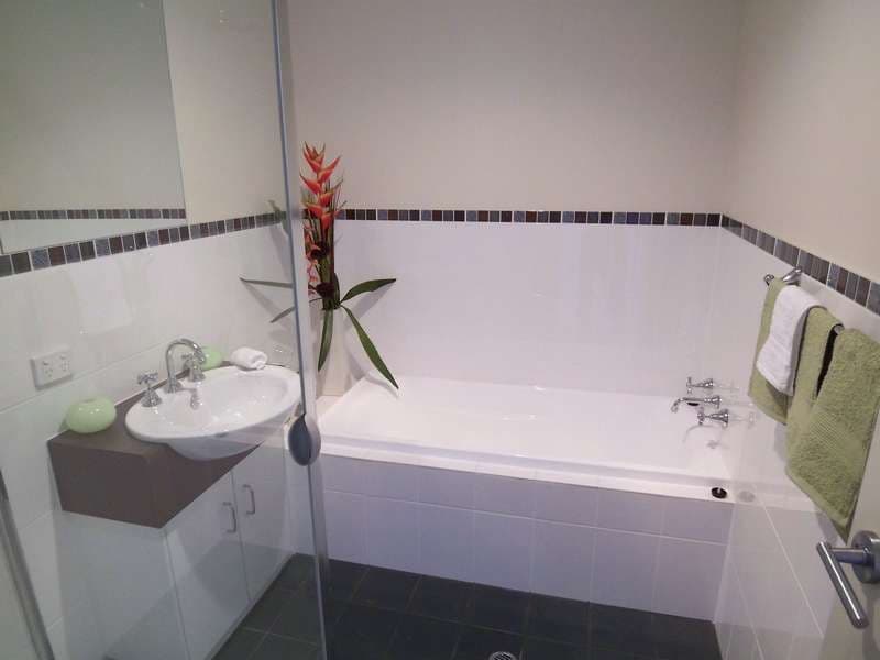 7 Banrock Place, MAWSON LAKES SA 5095, Mawson Lakes - Thumbnail 3