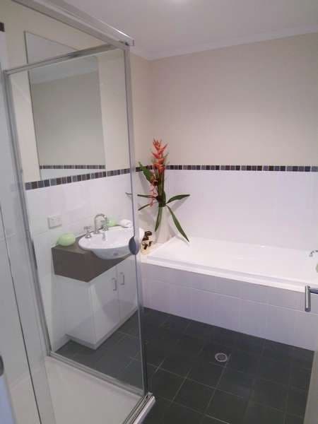 7 Banrock Place, MAWSON LAKES SA 5095, Mawson Lakes - Thumbnail 5