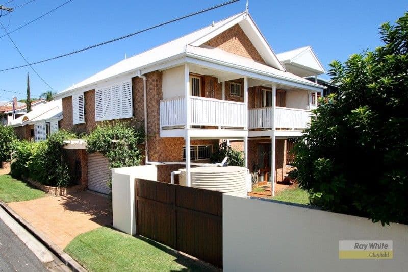 34 Sefton Avenue, CLAYFIELD QLD 4011, Clayfield - Image 1