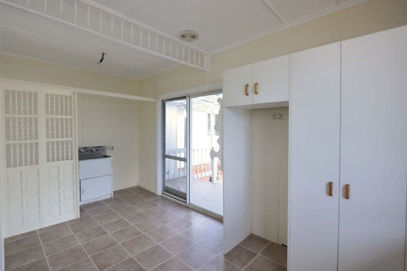 20 Blackdown Street, HARRISTOWN QLD 4350, Harristown - Thumbnail 6