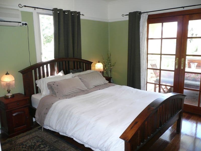 10 Turquoise Street, HOLLAND PARK QLD 4121, Holland Park - Thumbnail 8