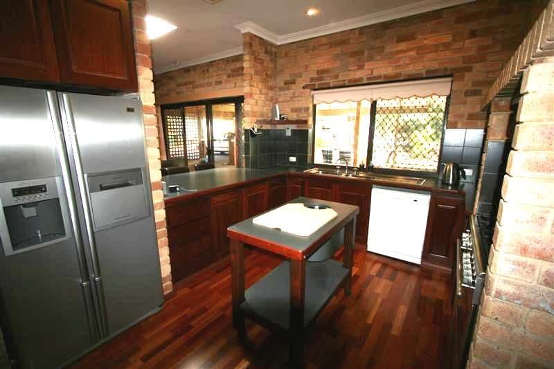 27 Kirkstall Way, SAWYERS VALLEY WA 6074, Sawyers Valley - Thumbnail 6