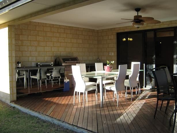 2 Brooks Road, ROLEYSTONE WA 6111, Roleystone - Thumbnail 2