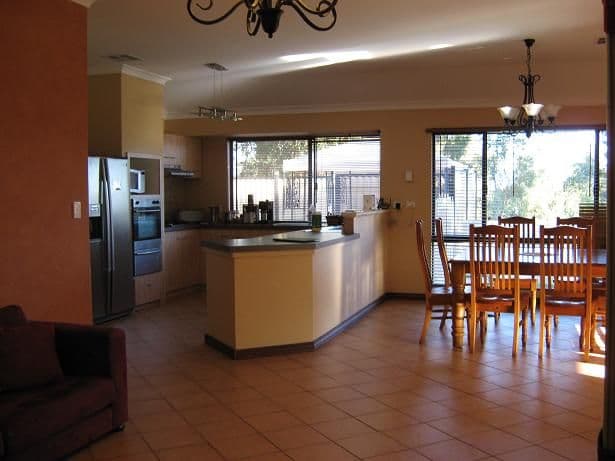 2 Brooks Road, ROLEYSTONE WA 6111, Roleystone - Thumbnail 3