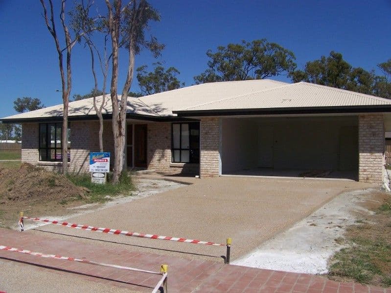 2 Tamarind Court, NORMAN GARDENS QLD 4701, Norman Gardens - Image 1