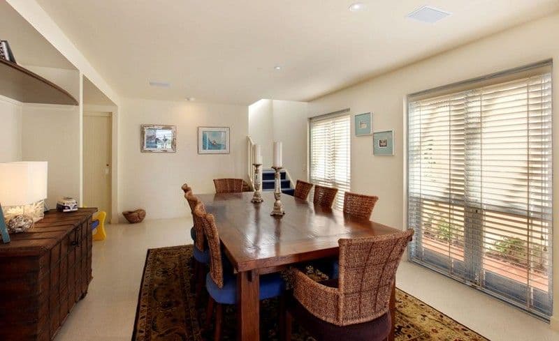 19 Hedges Avenue, MERMAID BEACH QLD 4218, Mermaid Beach - Thumbnail 5