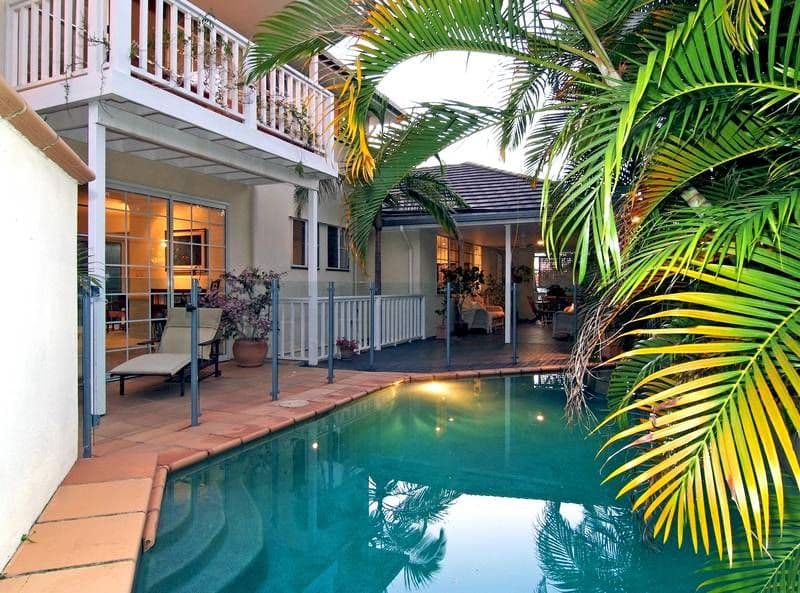 51 Glencairn Avenue, INDOOROOPILLY QLD 4068, Indooroopilly - Image 1