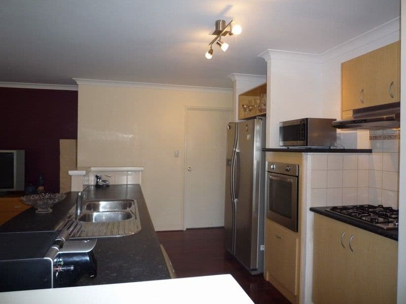 8 Stapella Lane, BEECHBORO WA 6063, Beechboro - Thumbnail 4
