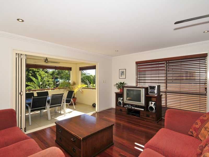 93 Laguna Avenue, PALM BEACH QLD 4221, Palm Beach - Thumbnail 7