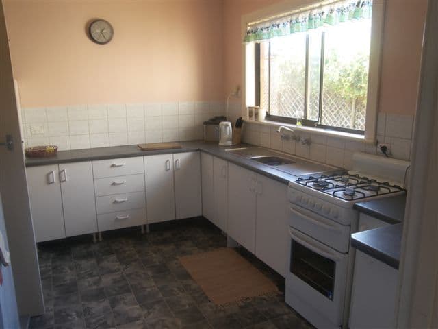 16 Parslow Road, PARA HILLS SA 5096, Para Hills - Thumbnail 4