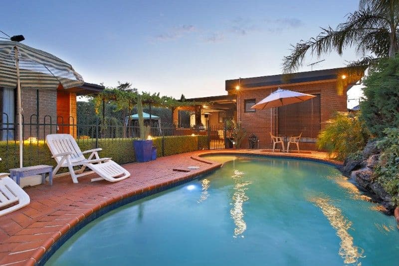 72 Grayson Drive, SCORESBY VIC 3179, Scoresby - Image 1