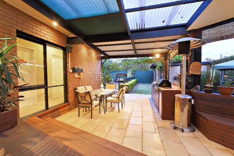 72 Grayson Drive, SCORESBY VIC 3179, Scoresby - Thumbnail 2