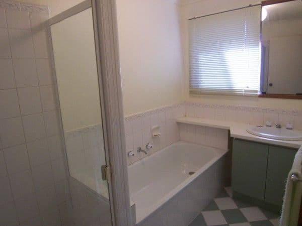 34 Greenwood Drive, CARRUM DOWNS VIC 3201, Carrum Downs - Thumbnail 4