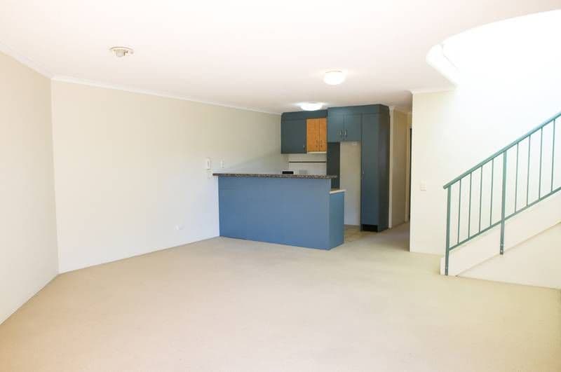 219 Wellington Road, KANGAROO POINT QLD 4169, Kangaroo Point - Thumbnail 2