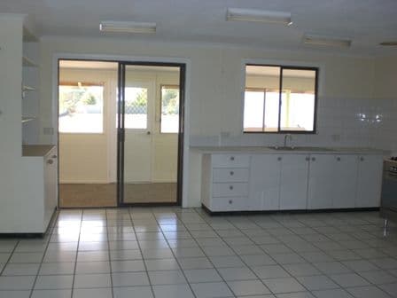 115 Short Street, HOWLONG NSW 2643, Howlong - Thumbnail 4