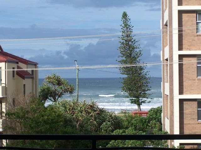 8 Nagel Avenue, MIAMI QLD 4220, Miami - Thumbnail 3
