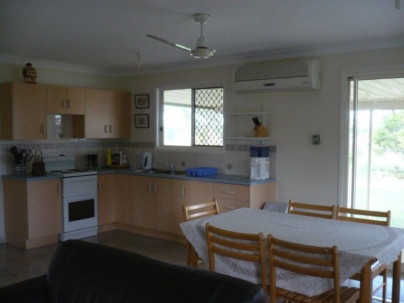 100 Victoria Street, GRACEMERE QLD 4702, Gracemere - Thumbnail 4