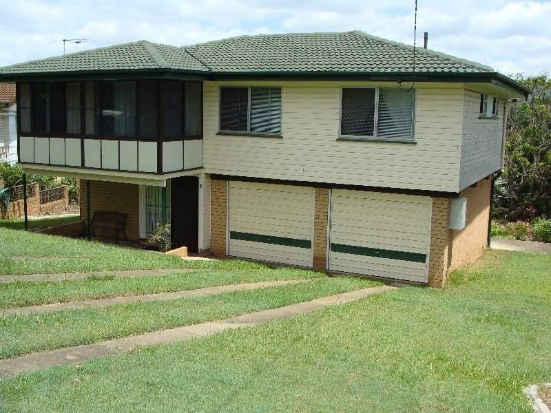 5 Bursaria Court, EVERTON HILLS QLD 4053, Everton Hills - Thumbnail 2