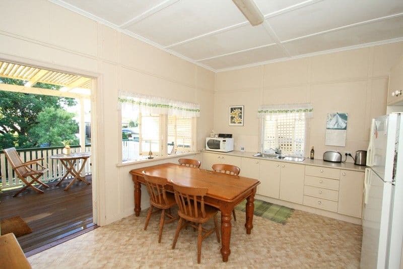 72 Camelia Street, CANNON HILL QLD 4170, Cannon Hill - Thumbnail 4