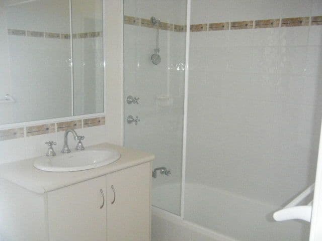 18 Sutcliffe Road, WAGGRAKINE WA 6530, Waggrakine - Thumbnail 3