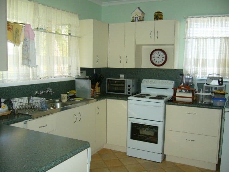 26 Churchill Street, PARK AVENUE QLD 4701, Park Avenue - Thumbnail 2