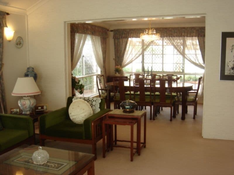 4 Poinciana Place, EIGHT MILE PLAINS QLD 4113, Eight Mile Plains - Thumbnail 2