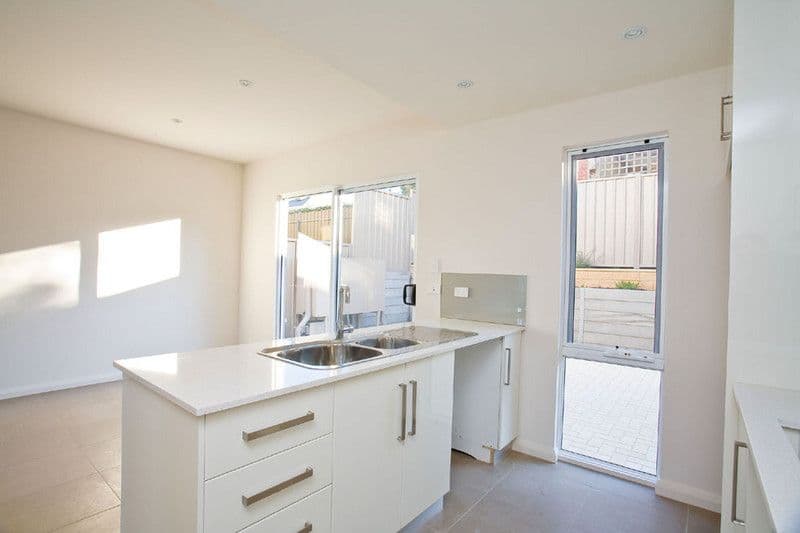 125 Military Road, HENLEY BEACH SOUTH SA 5022, Henley Beach South - Thumbnail 4