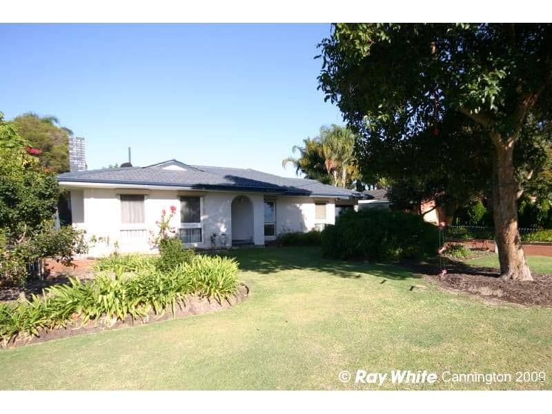 11 Lorenzo Street, THORNLIE WA 6108, Thornlie - Image 1