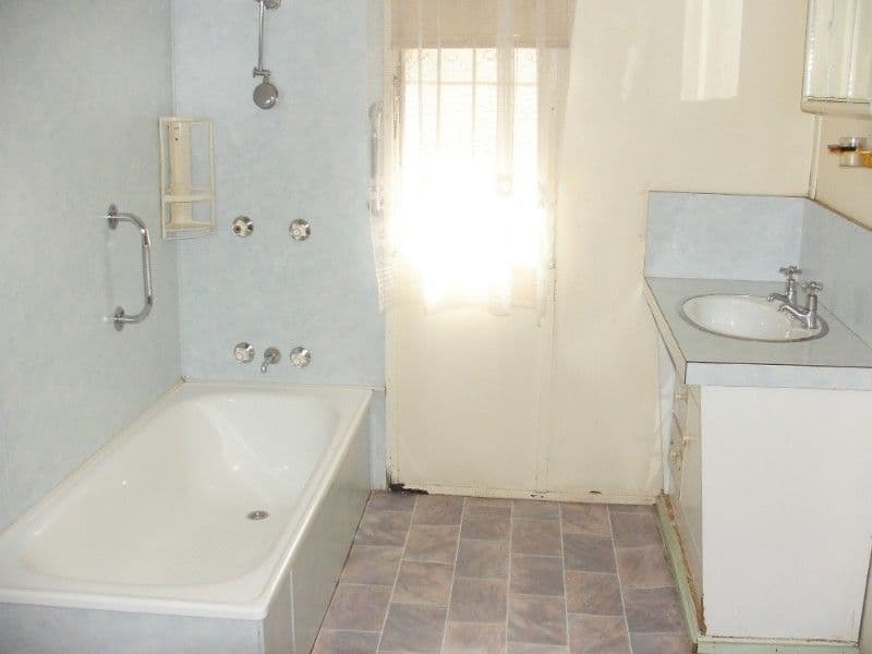 4 South Street, ROCKHAMPTON CITY QLD 4700, Rockhampton City - Thumbnail 4