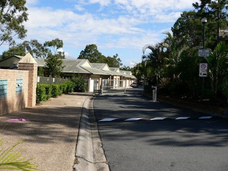 6 Crestridge Crescent, OXENFORD QLD 4210, Oxenford - Thumbnail 2