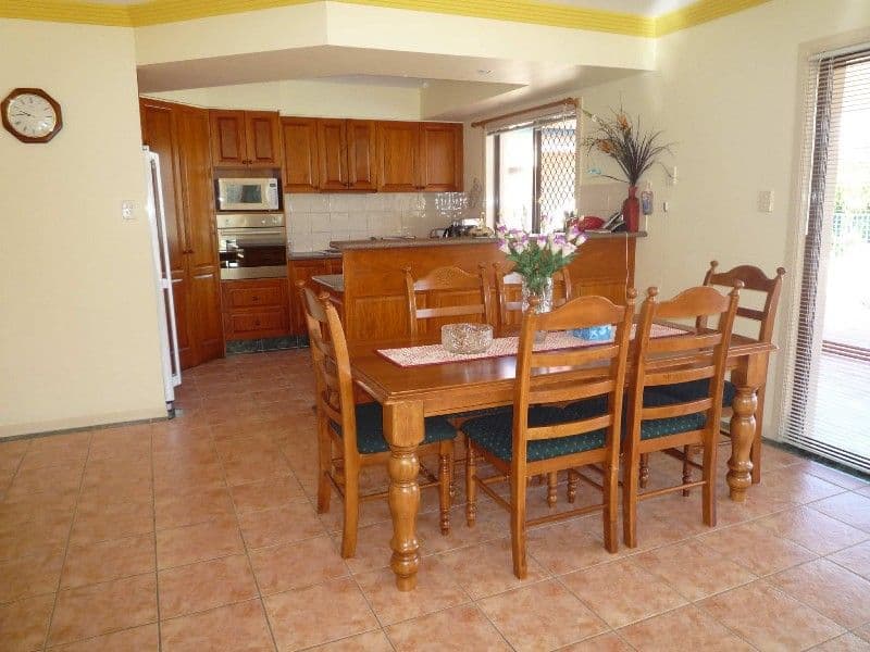 259 Napper Road, ARUNDEL QLD 4214, Arundel - Thumbnail 2