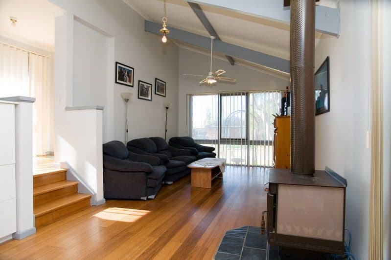 9 Lee Street, Craigieburn VIC 3064, Craigieburn - Thumbnail 2