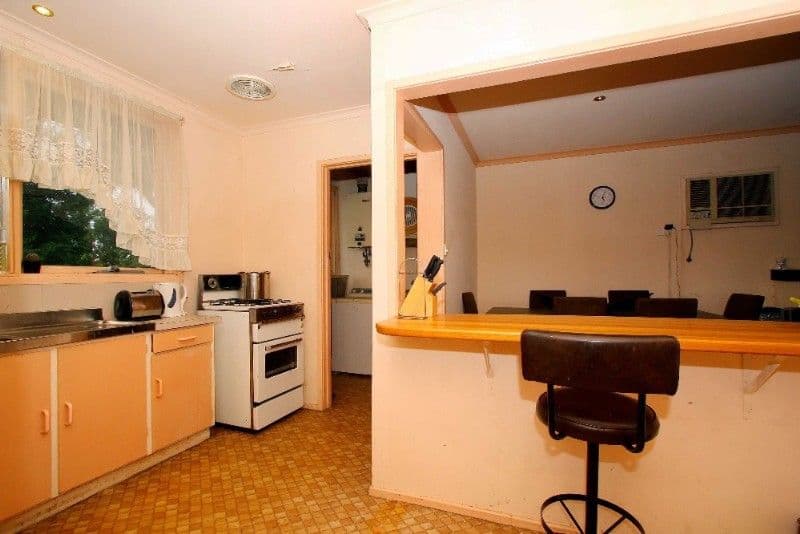 8 Bowral Court, BUNDOORA VIC 3083, Bundoora - Thumbnail 5