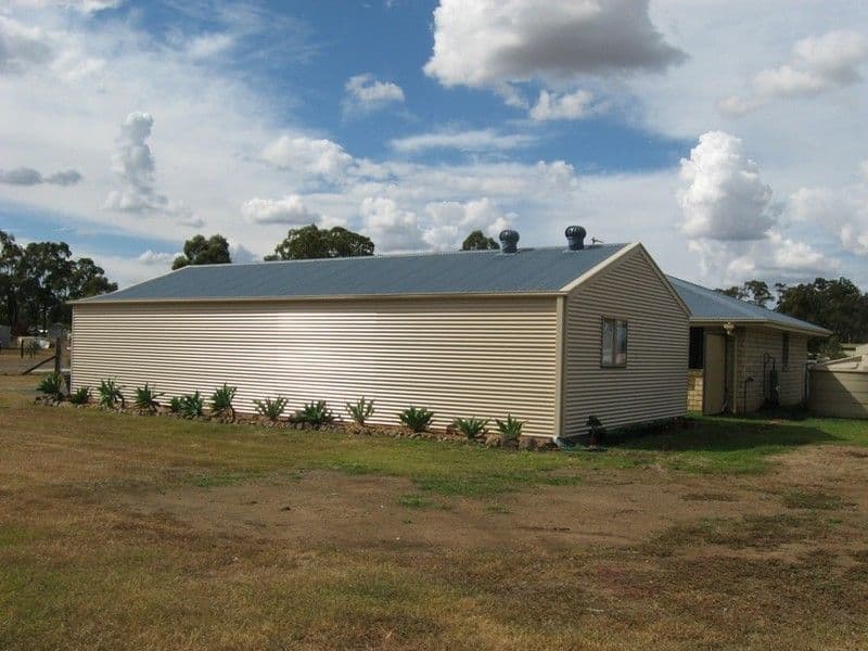 25 Taylor Street, OAKEY QLD 4401, Oakey - Thumbnail 7