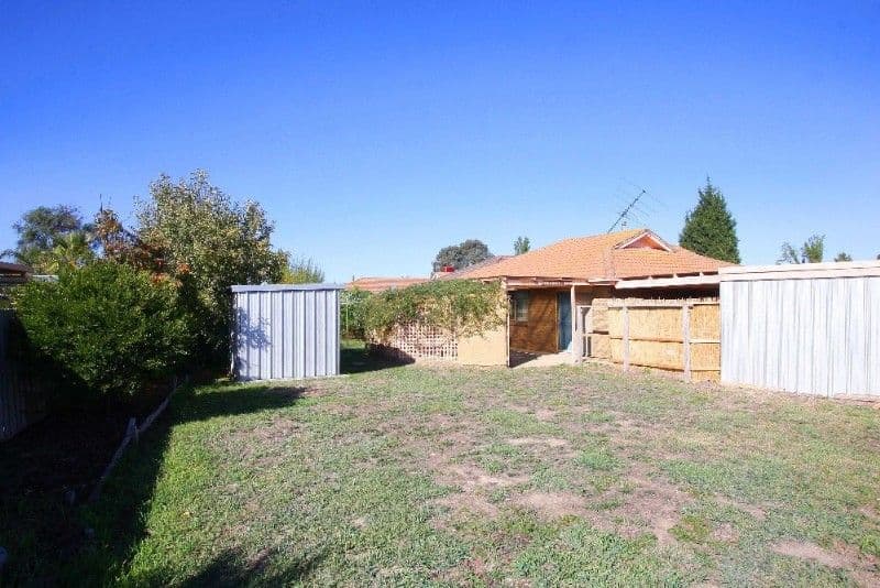 8 Emmerson Court, MILL PARK VIC 3082, Mill Park - Thumbnail 4