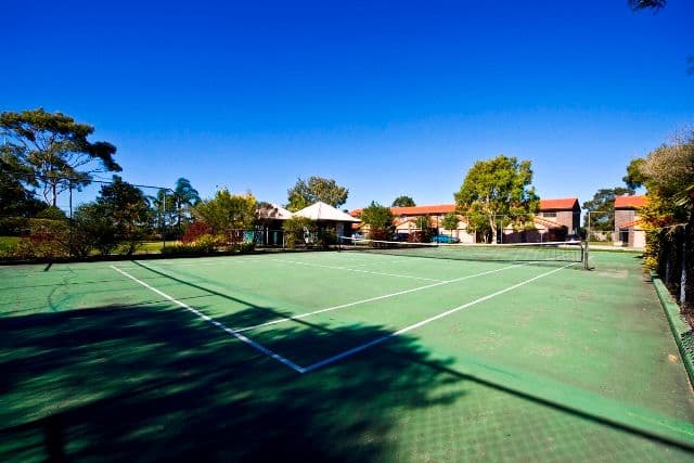 26 'Castleglen Chateau', 5 Galeen Drive, BURLEIGH WATERS QLD 4220, Burleigh Waters - Thumbnail 2