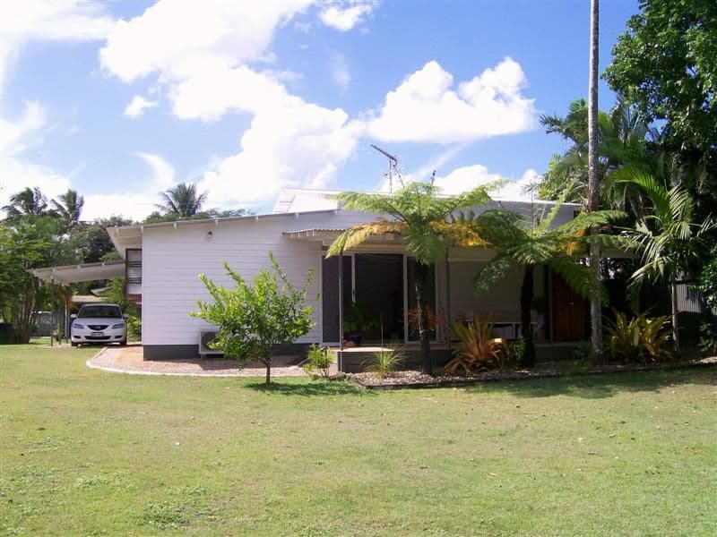 23 Feldt Street, FLYING FISH POINT QLD 4860, Flying Fish Point - Thumbnail 2