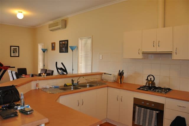 11  Sandpiper Chase, MAWSON LAKES SA 5095, Mawson Lakes - Thumbnail 5