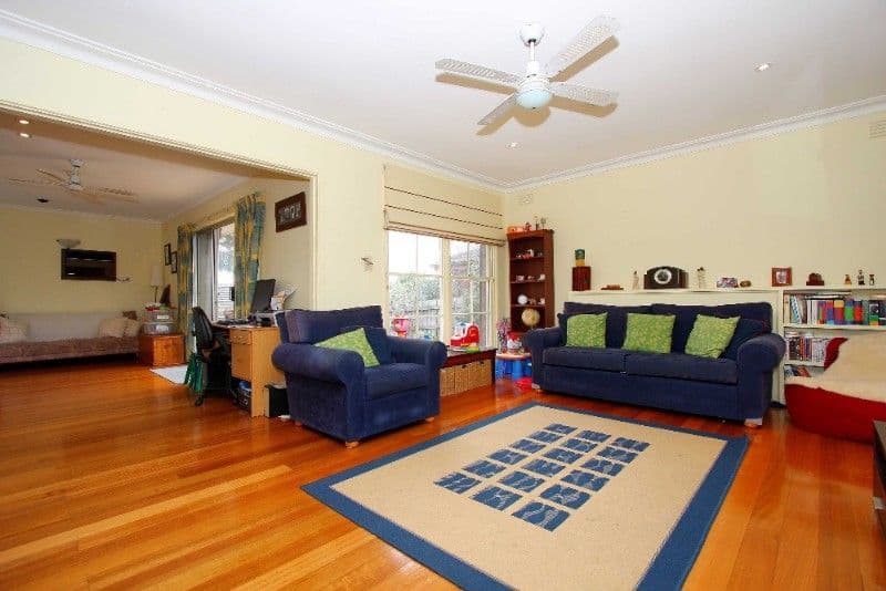 21 Patricia Avenue, BUNDOORA VIC 3083, Bundoora - Thumbnail 2