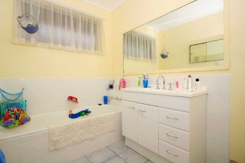21 Patricia Avenue, BUNDOORA VIC 3083, Bundoora - Thumbnail 8