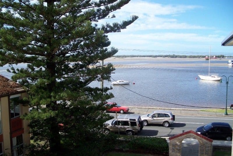 282 Marine Parade, LABRADOR QLD 4215, Labrador - Thumbnail 3