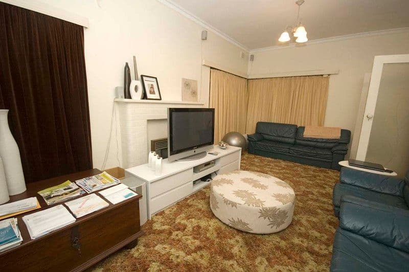 31 Stradbroke Avenue, PLYMPTON PARK SA 5038, Plympton Park - Thumbnail 2