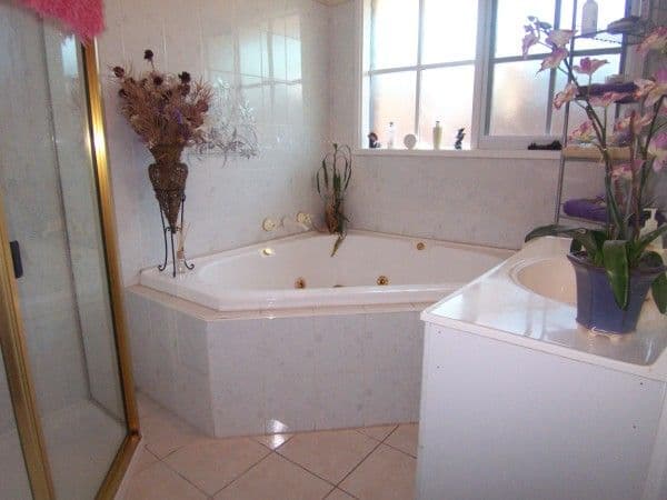97 Lyrebird Drive, CARRUM DOWNS VIC 3201, Carrum Downs - Thumbnail 4