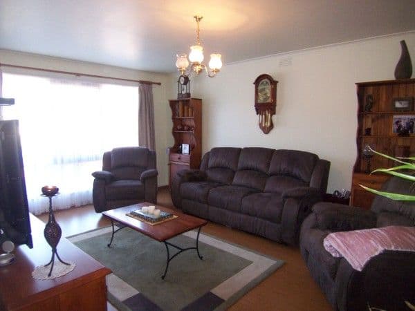97 Lyrebird Drive, CARRUM DOWNS VIC 3201, Carrum Downs - Thumbnail 2