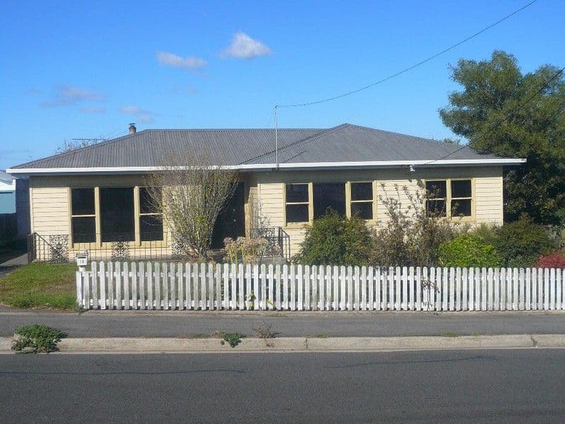18 Walkers Avenue, NEWNHAM TAS 7248, Newnham - Image 1