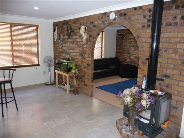 28 Riethmuller Street, KEARNEYS SPRING QLD 4350, Kearneys Spring - Thumbnail 6