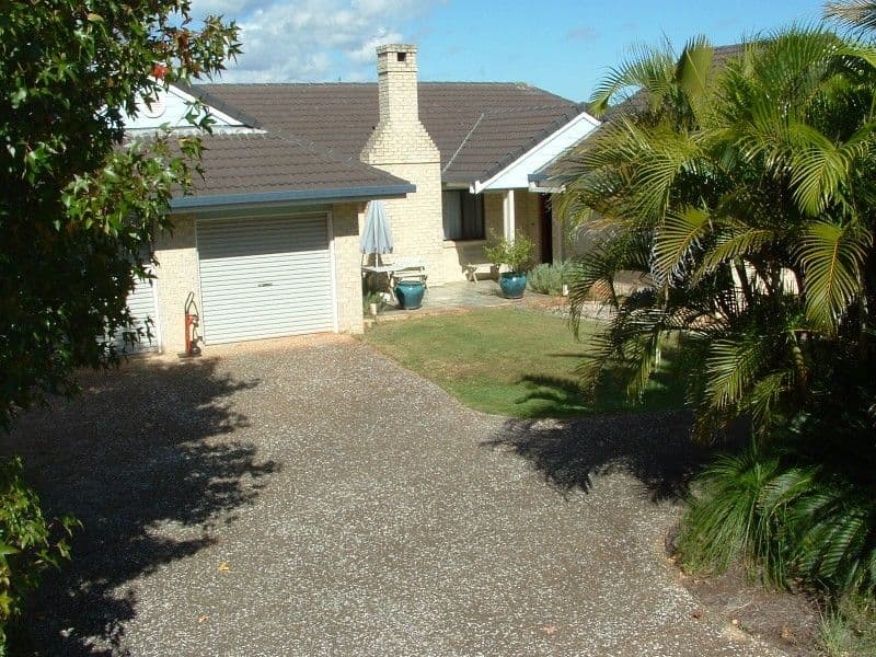 9 Burbank Road, BIRKDALE QLD 4159, Birkdale - Image 1
