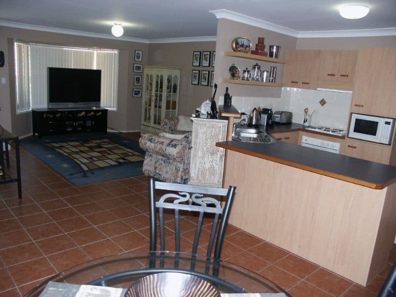 48 Barton Street, EVERTON PARK QLD 4053, Everton Park - Thumbnail 2