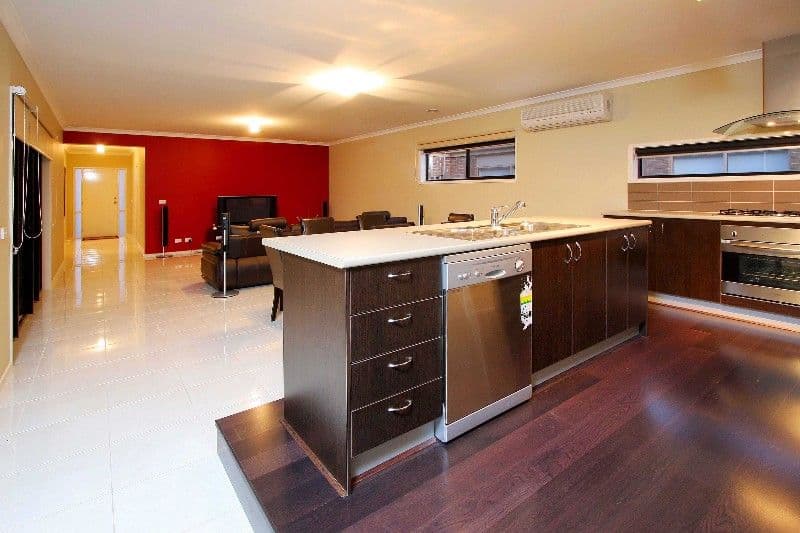 24 Botanical Drive, CAROLINE SPRINGS VIC 3023, Caroline Springs - Thumbnail 8